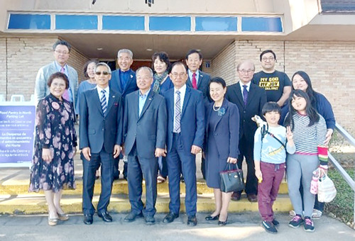 텍사스주 한미애국기독인연합회가 아메리카한인연합재단 총회장인 이우호목사를 특별초청 강연회를 연 후 기념촬영을 했다. 